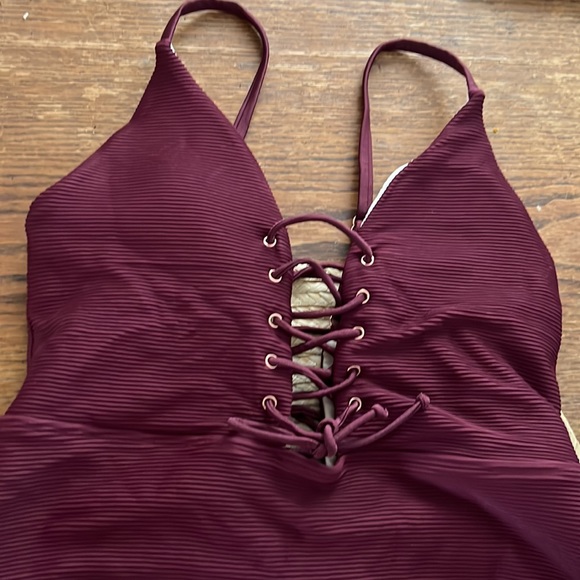 L. A Hearts Front & Back Lace Up One Piece Swimsuit Size Large - Picture 3 of 9